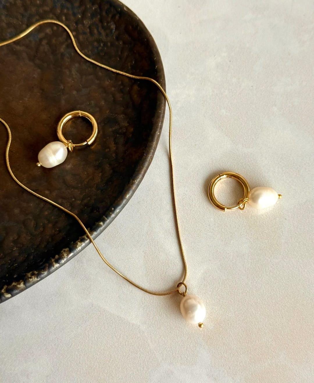 Gerçek Doğal İnci Kolye ve Çelik Çember Küpe Seti Çıkarılabilir İncilerle